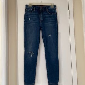 Joe’s jeans High Rise crop medium wash Jeans
